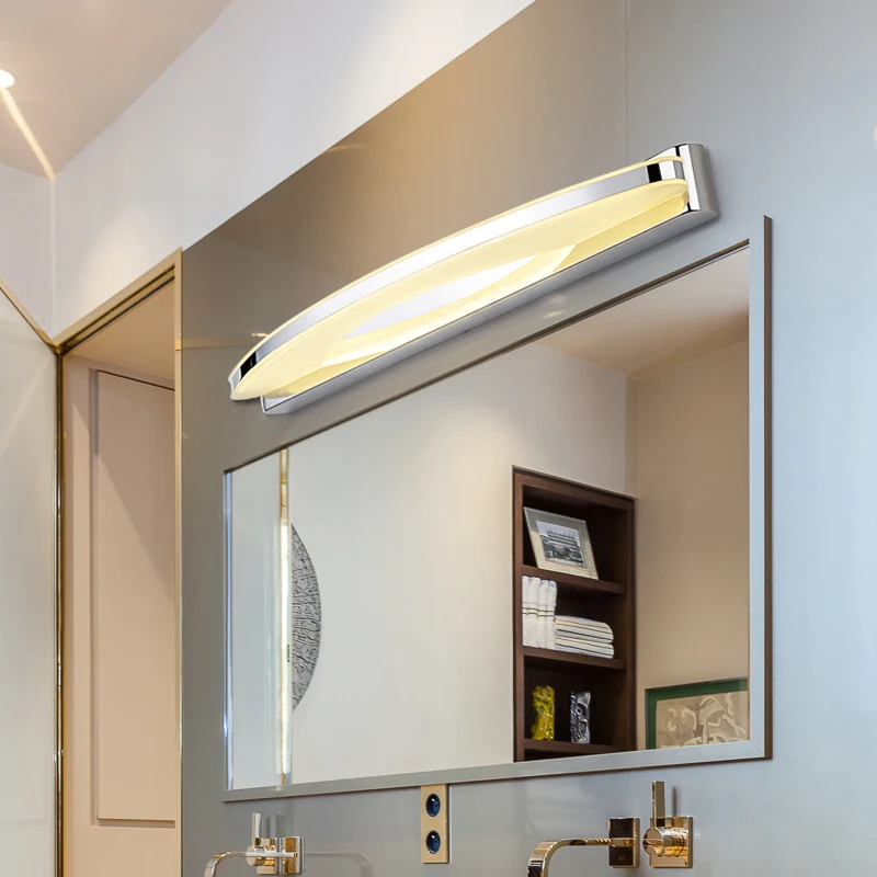 Светодиодные лампы в ванную. Светильники для ванной комнаты. Светильник в ванную над зеркалом. Светильник для зеркала в ванной комнате. Подсветка над зеркалом в ванной.