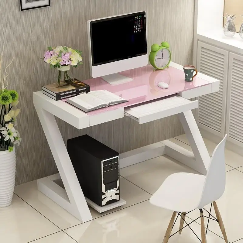 Красивый стол для компьютера. 15409 Green компьютерный стол. Маленький письменный столик. Маленький компьютерный столик. Современный компьютерный столик.