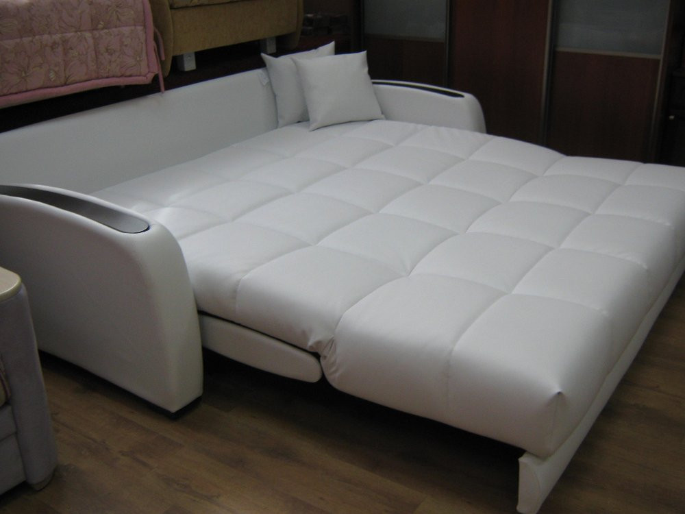 Надо спать диваны. Диван большой раскладной. Красивые раскладные диваны. Раскладной диван-кровать. Красивые диваны раскладывающиеся.