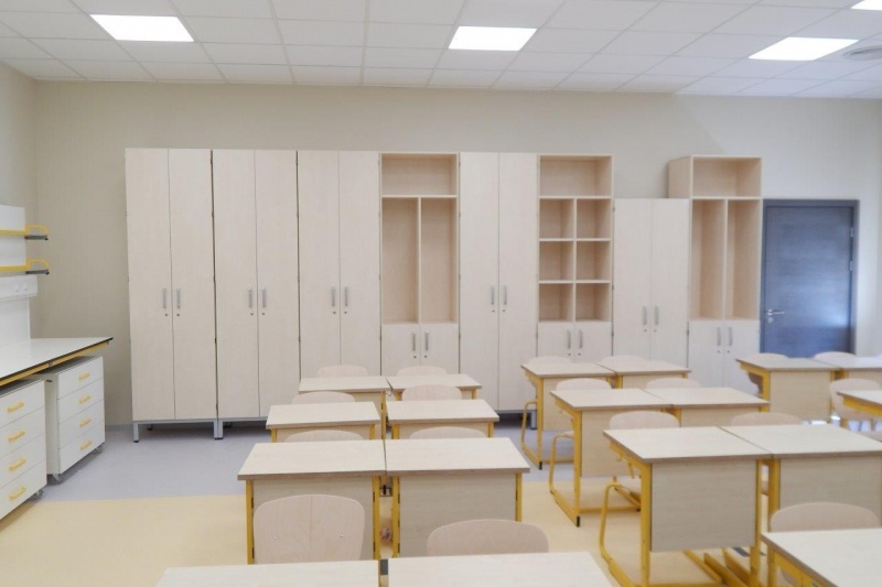 Мебель в кабинет школы. Шкаф в класс. Школьные шкафы в класс. Шкафы для школы в кабинет. Шкафы в учебный кабинет.