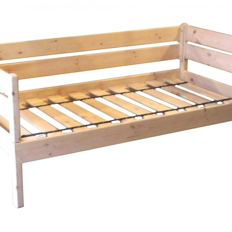 Матрас на деревянном каркасе для кровати