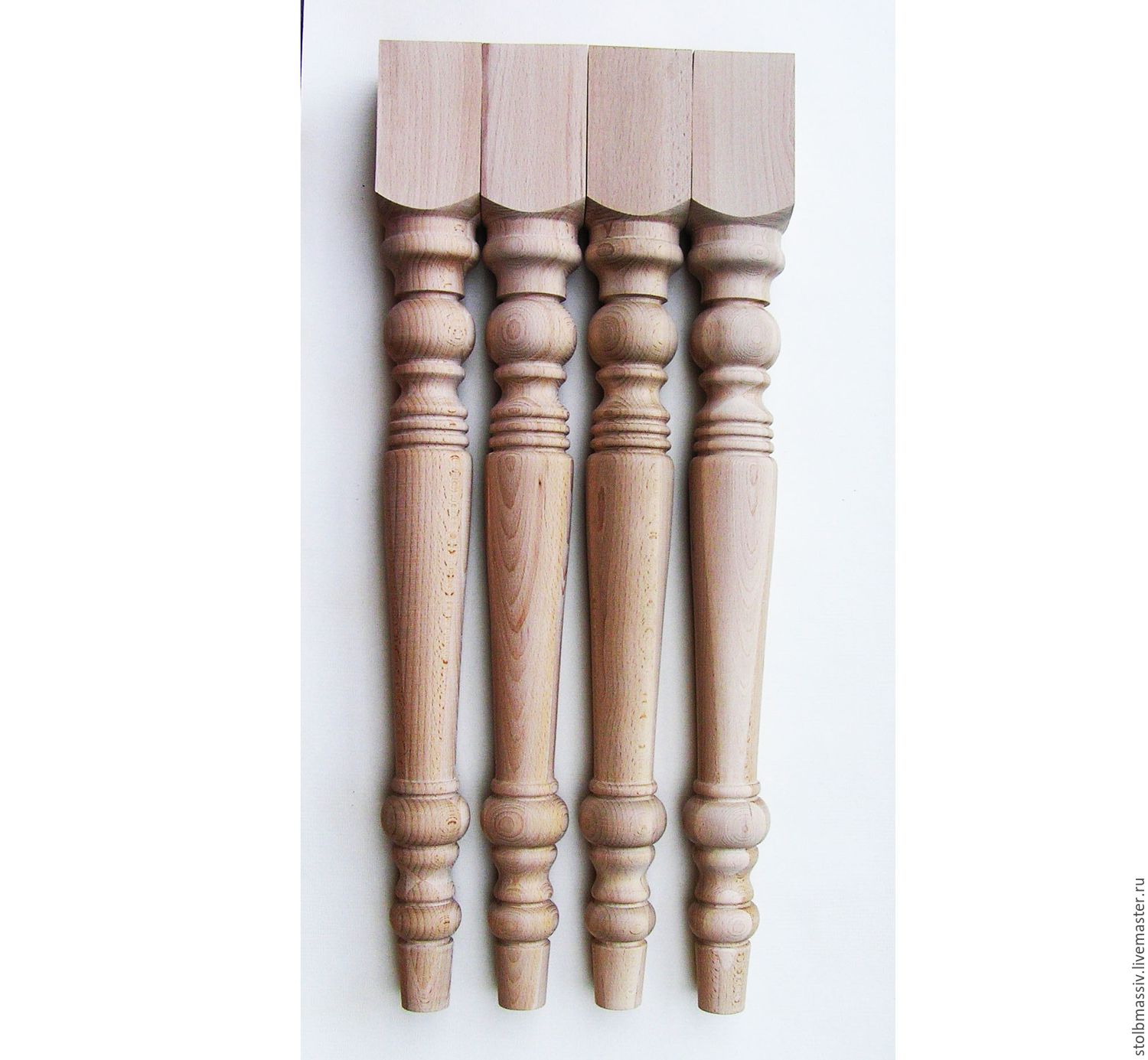 Ножки у стола деревянные