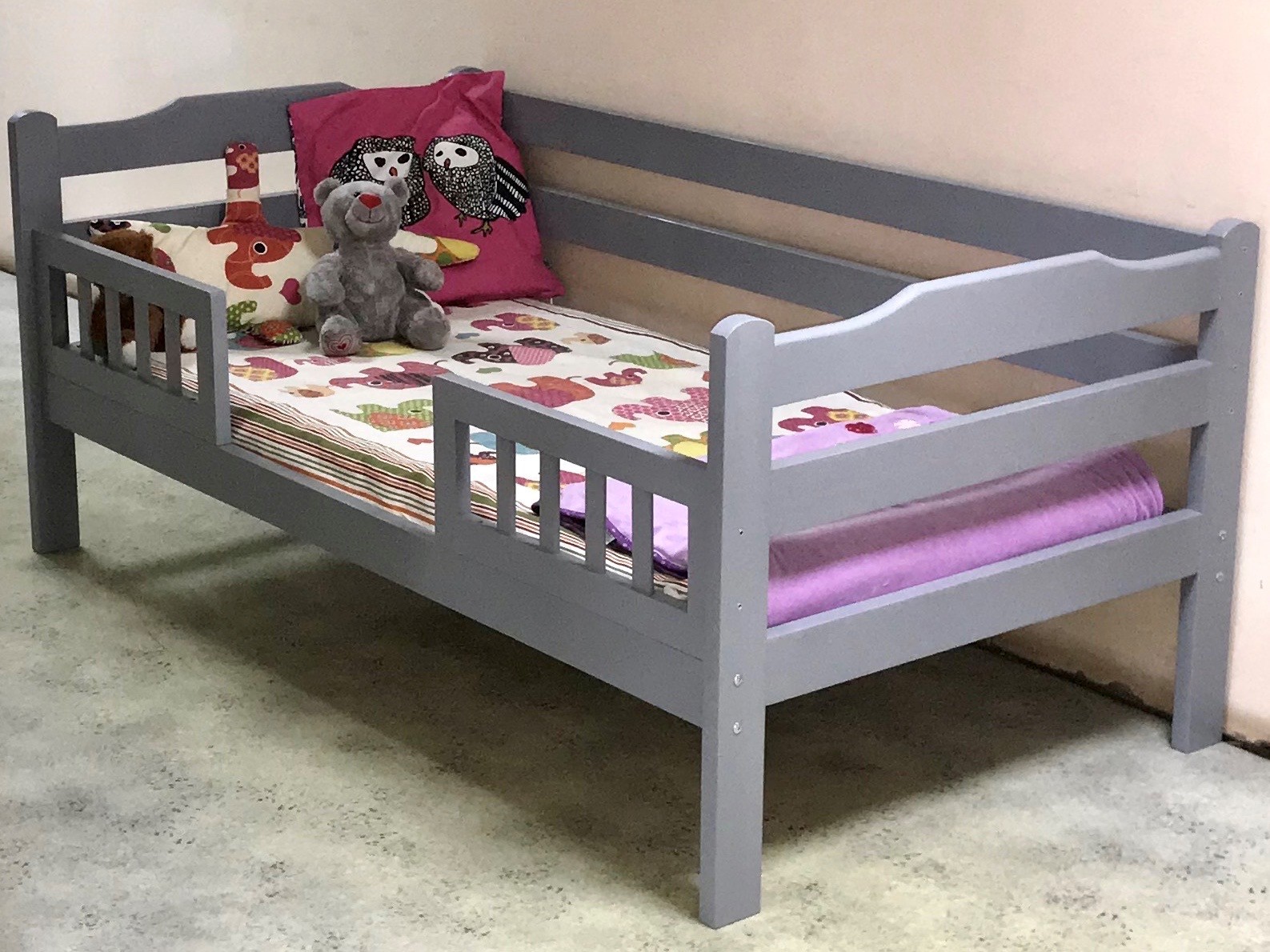 Детская кровать 160х80 с бортиками и с ящиками