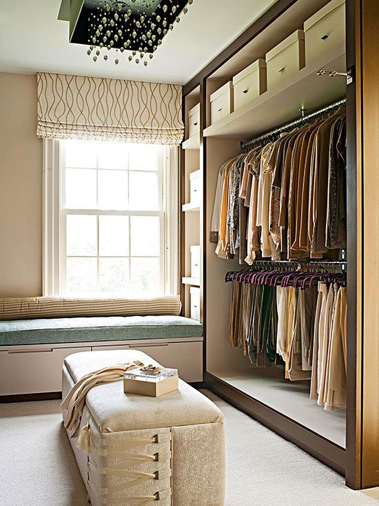 Фото гардеробных комнат в доме с окном фото