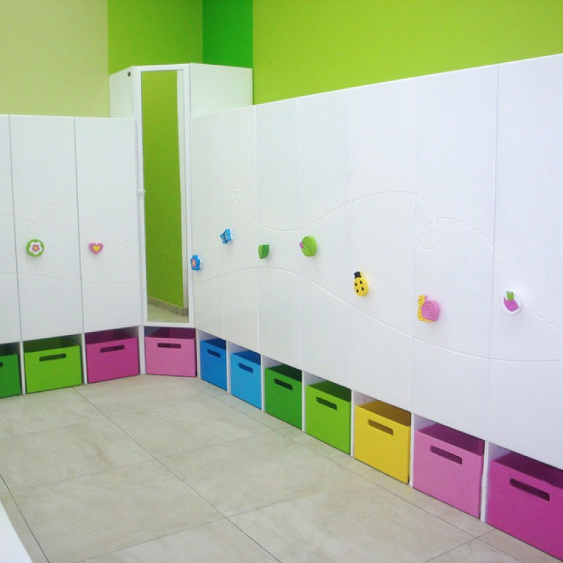 Шкаф для инвентаря в детском саду
