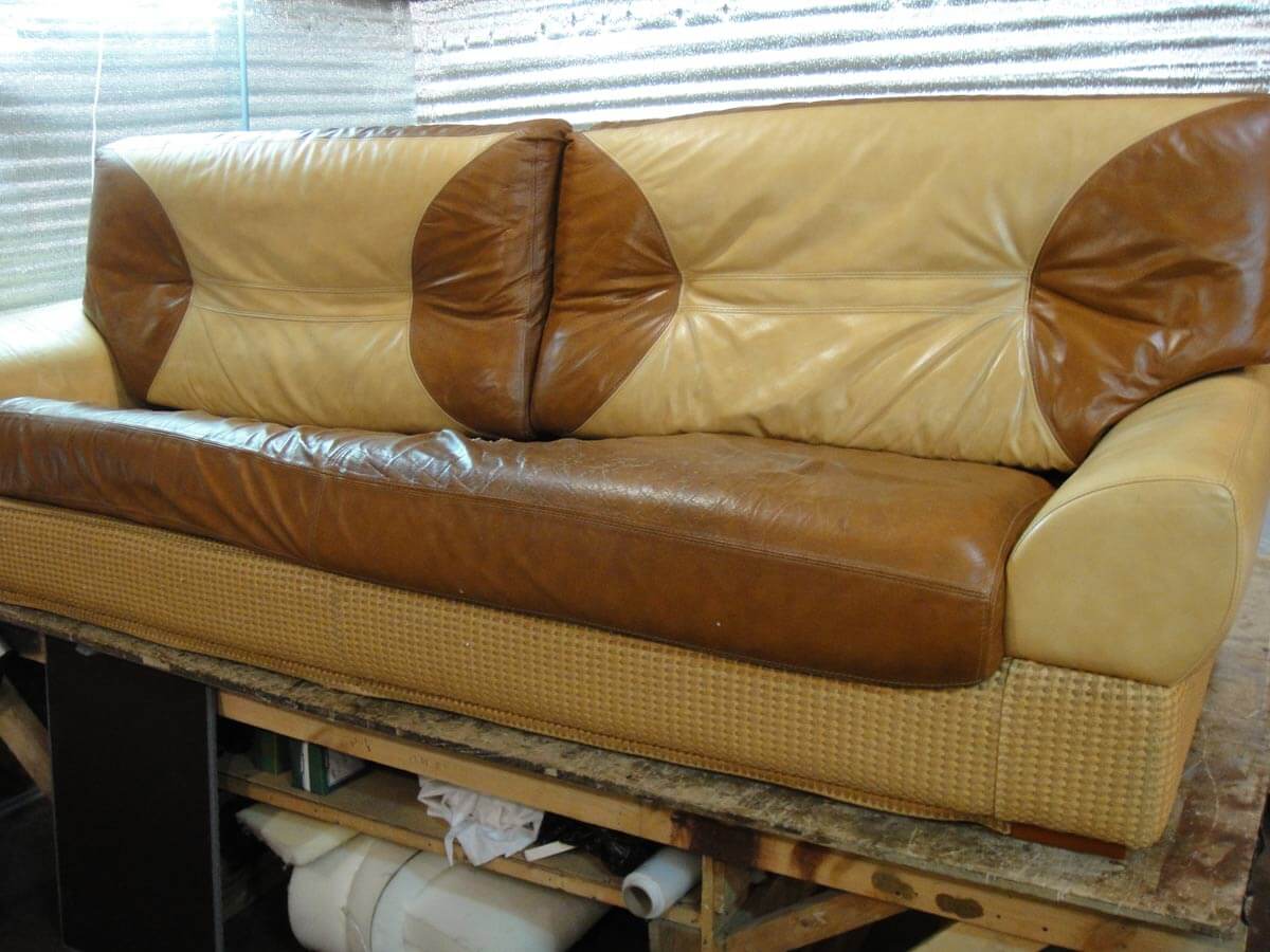 отремонтировать старый диван своими руками