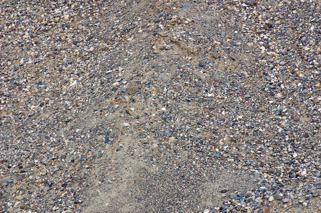 Песок гравелистый это: Песчаные грунты | Справочник строителя .