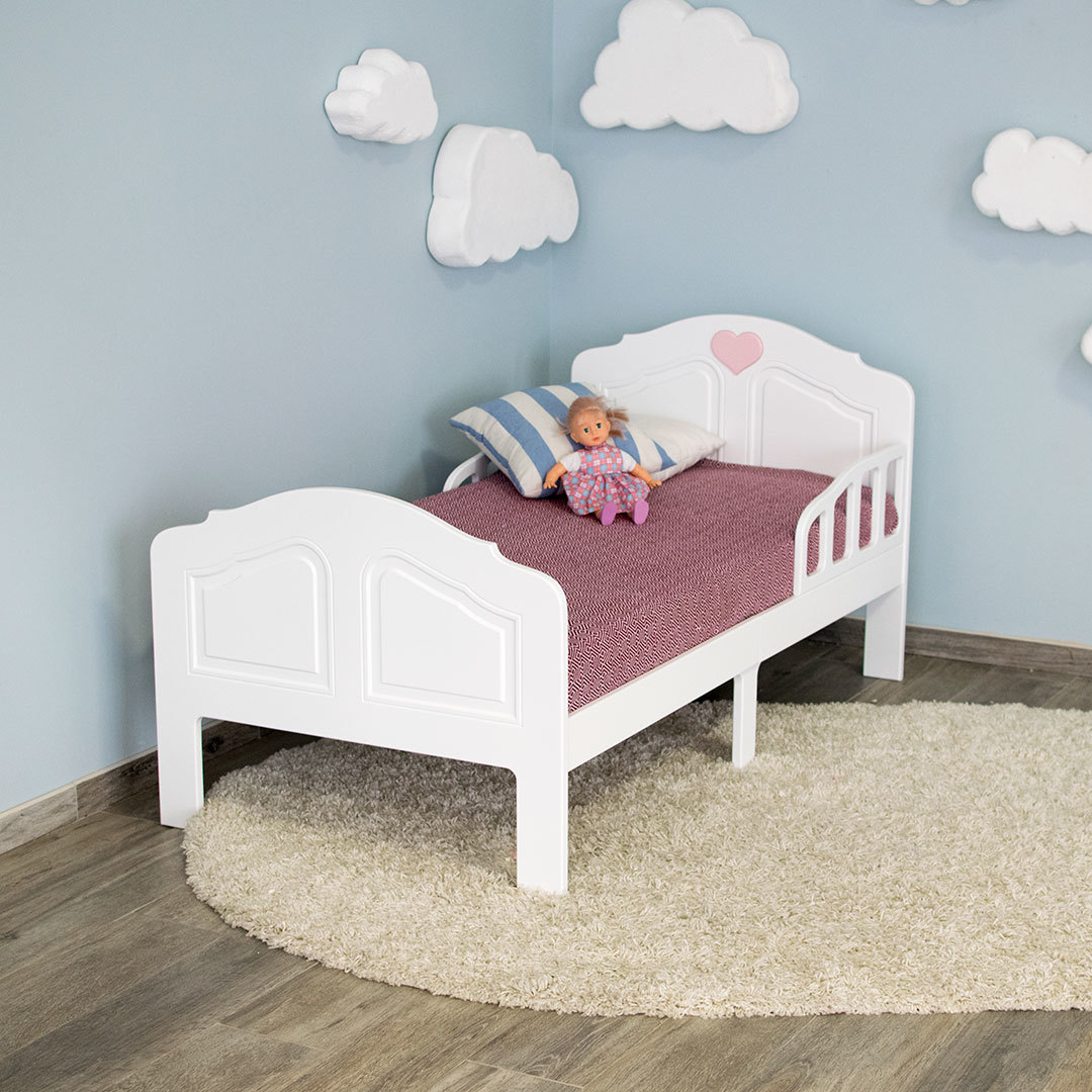 Кровать с бортиками. Подростковая кровать Феалта-Baby мотив. Кроватка Феалта Беби. Кровать детская 160х80 массив. Детская кроватка 160х80 Софья.