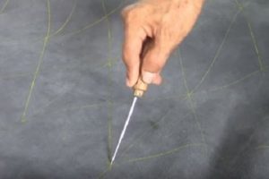 Острая режущая цилиндрическая насадка для просверливания отверстий в поролоне и других мягких материалах — цифенбор.