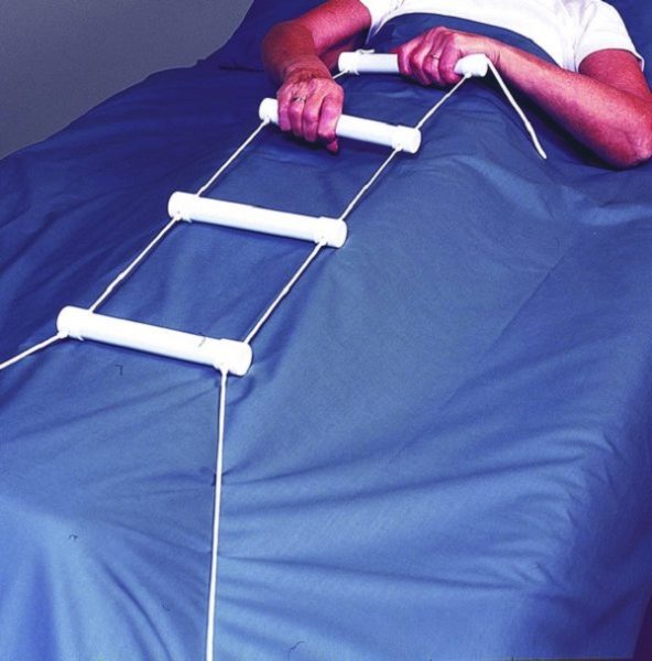 Приспособление для поднятия с кровати пожилых людей