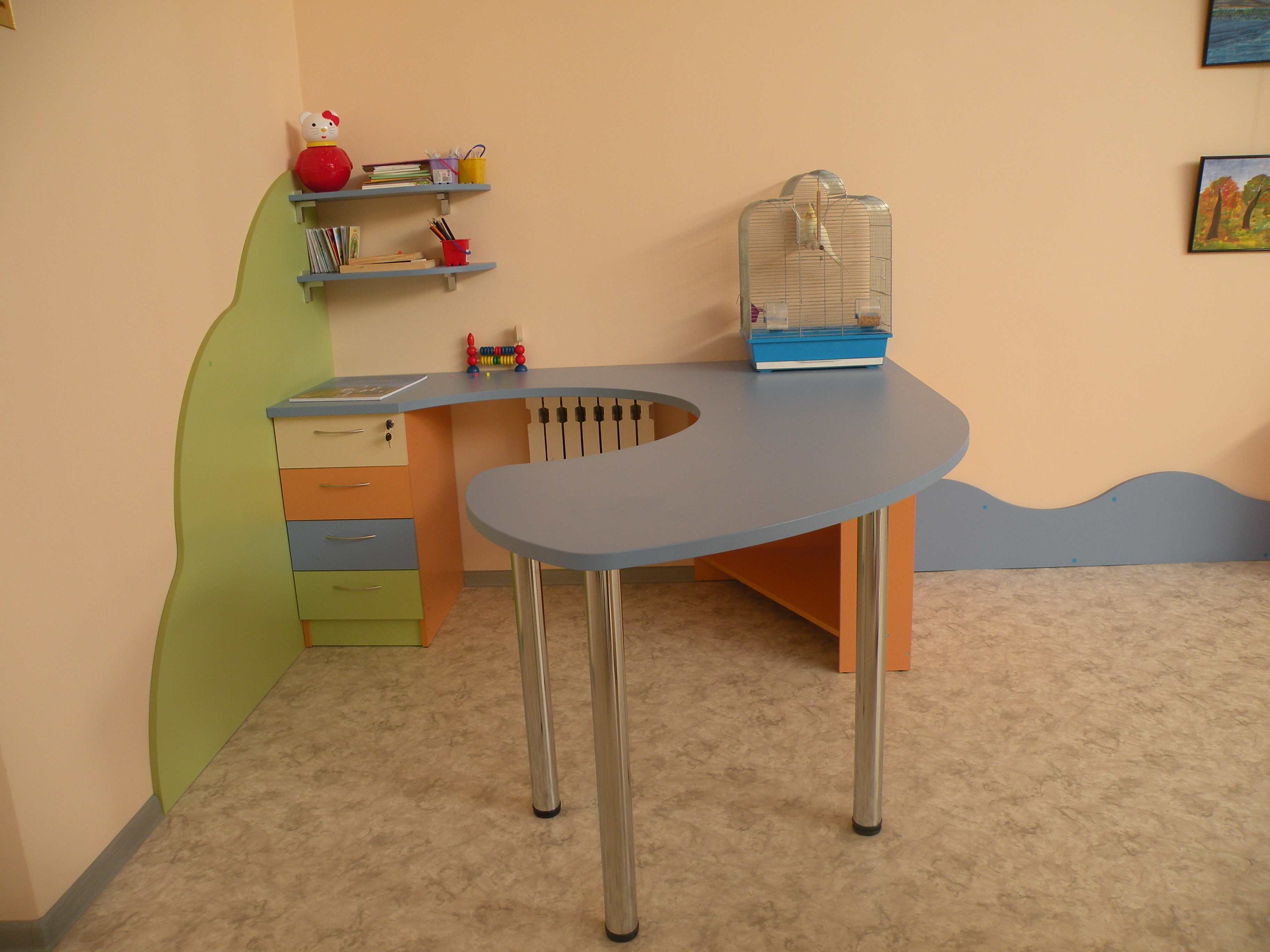 Столы для садика. Столы для детского сада. Столики для детского сада. Детский стол в садике. Стол детский для детского сада.